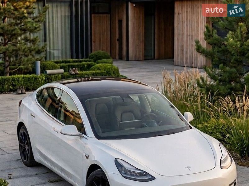 Tesla Model 3 2020 Tesla Model 3 2020