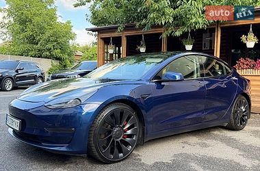 Седан Tesla Model 3 2023 в Харькове