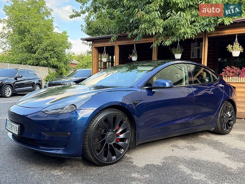 Tesla Model 3 2023