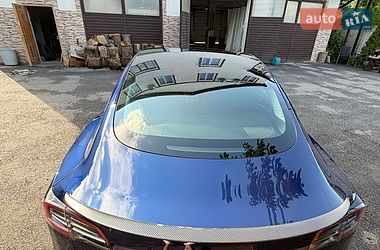 Седан Tesla Model 3 2023 в Харькове
