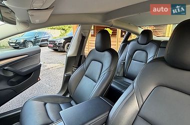 Седан Tesla Model 3 2023 в Харькове
