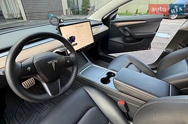 Седан Tesla Model 3 2023 в Харькове