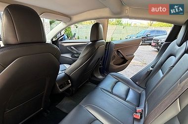 Седан Tesla Model 3 2023 в Харькове