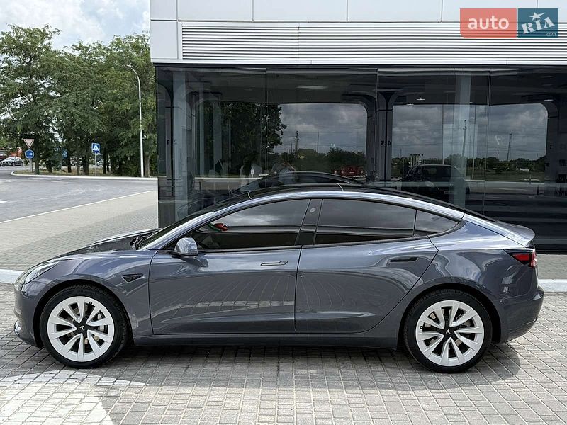 Tesla Model 3 2023