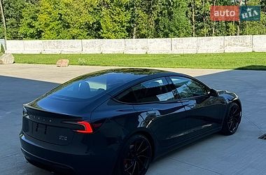 Седан Tesla Model 3 2024 в Луцке