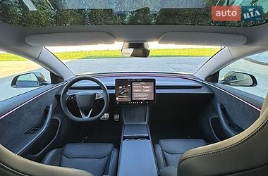 Седан Tesla Model 3 2024 в Луцке