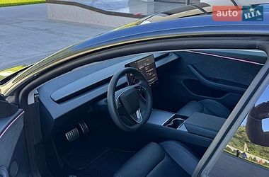 Седан Tesla Model 3 2024 в Луцке