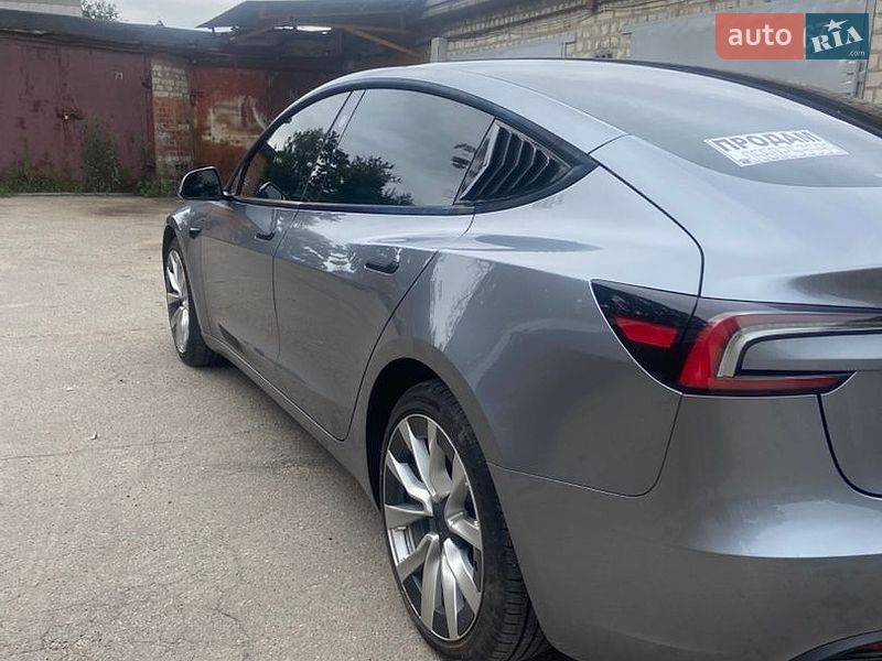 Седан Tesla Model 3 2025 в Харькове