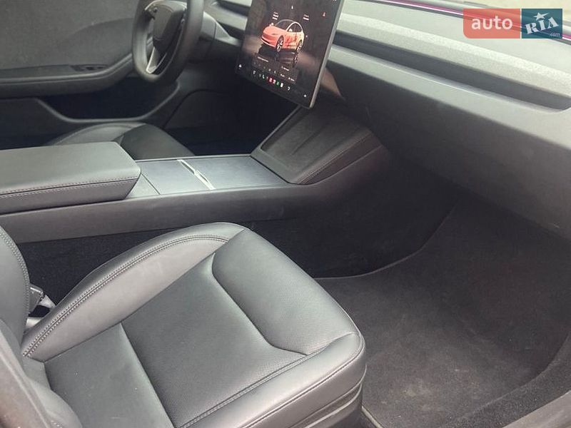 Седан Tesla Model 3 2025 в Харькове