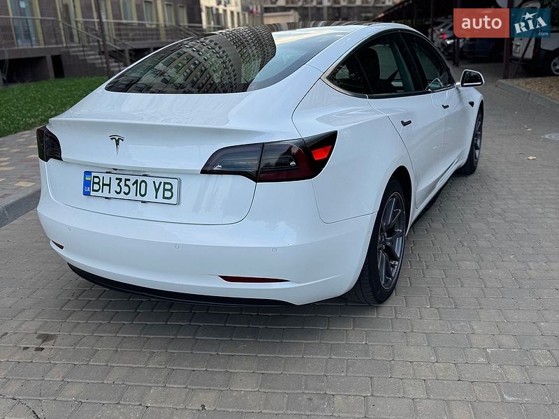 Седан Tesla Model 3 2019 в Одессе