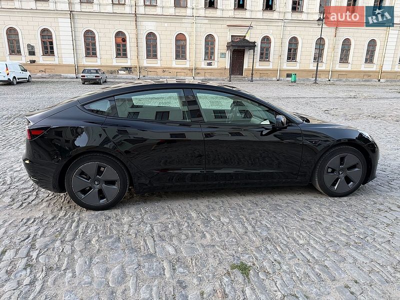Седан Tesla Model 3 2023 в Кам'янець-Подільському фото 9 Седан Tesla Model 3 2023 в Кам'янець-Подільському
