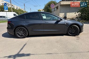 Седан Tesla Model 3 2024 в Львове фото 20 Седан Tesla Model 3 2024 в Львове