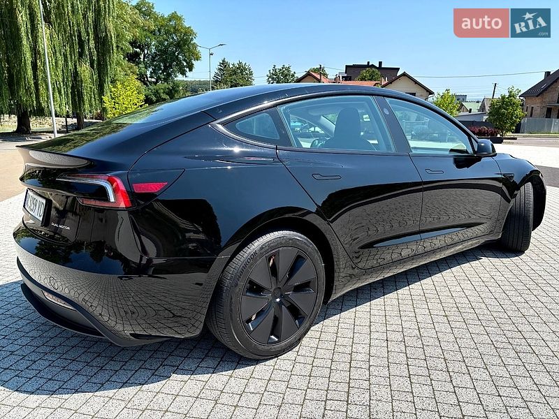 Седан Tesla Model 3 2024 в Львове фото 11 Седан Tesla Model 3 2024 в Львове