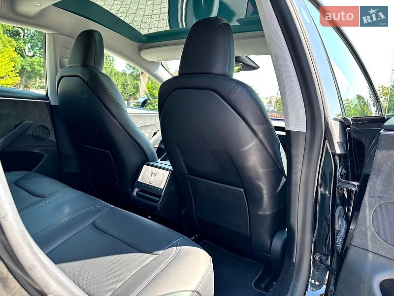 Седан Tesla Model 3 2024 в Львове фото 18 Седан Tesla Model 3 2024 в Львове