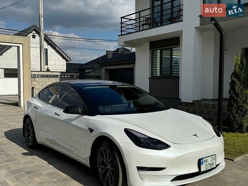 Седан Tesla Model 3 2022 в Рівному фото 3 Седан Tesla Model 3 2022 в Рівному