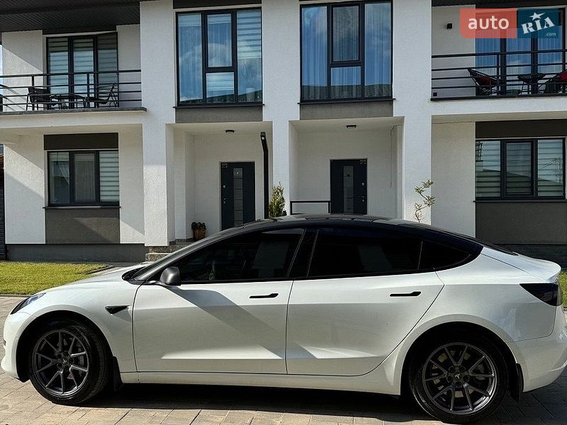 Седан Tesla Model 3 2022 в Рівному фото 5 Седан Tesla Model 3 2022 в Рівному