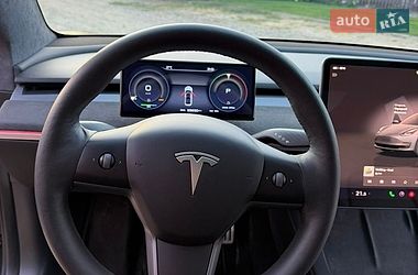 Седан Tesla Model 3 2022 в Броварах