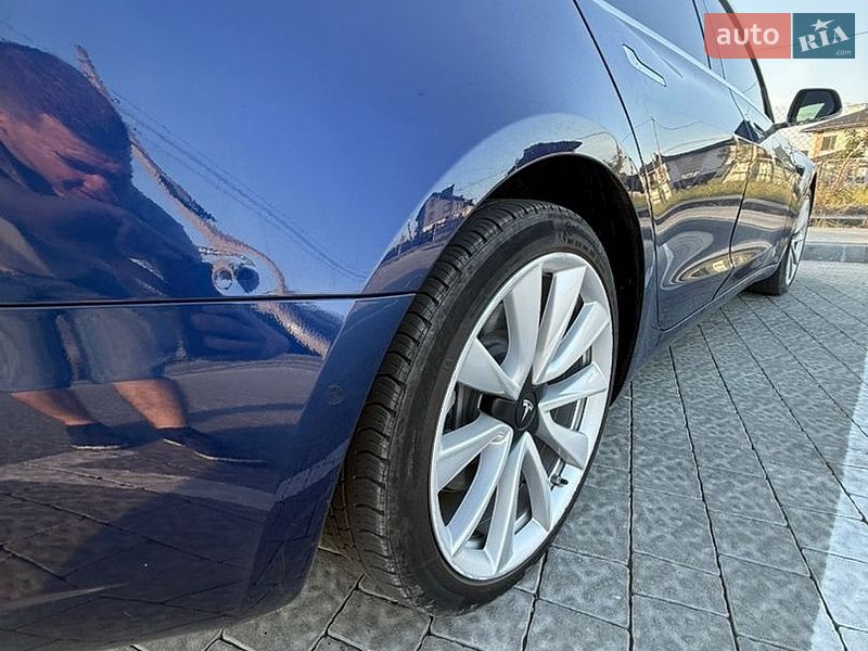 Седан Tesla Model 3 2020 в Львові фото 20 Седан Tesla Model 3 2020 в Львові
