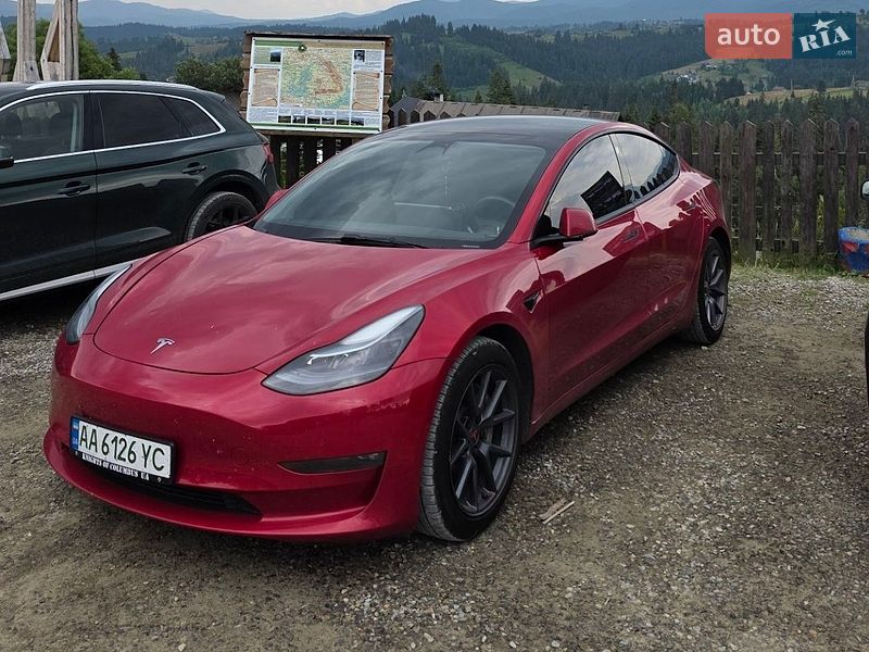 Tesla Model 3 2022