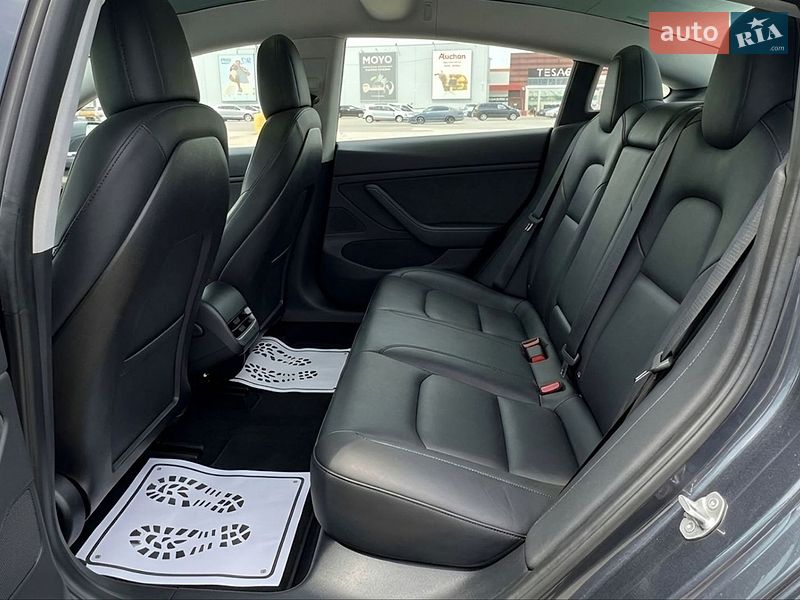Седан Tesla Model 3 2019 в Одессе