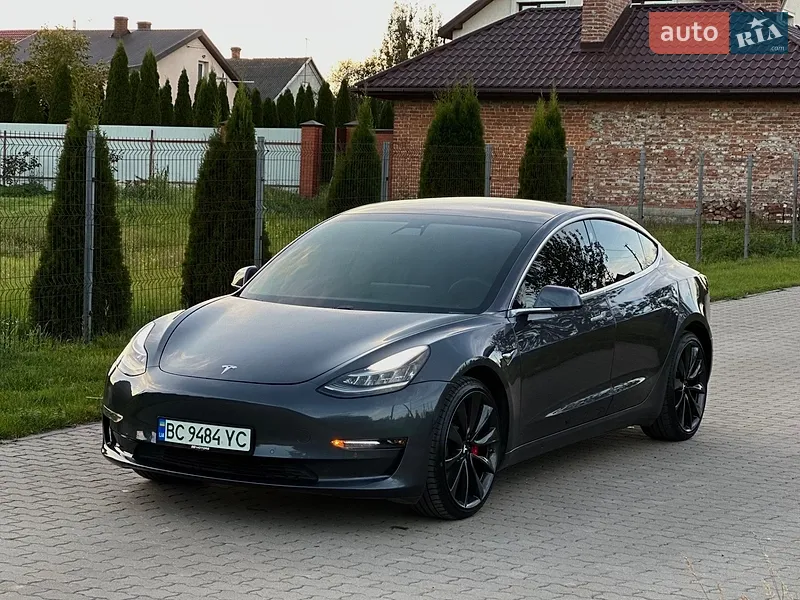 Tesla Model 3