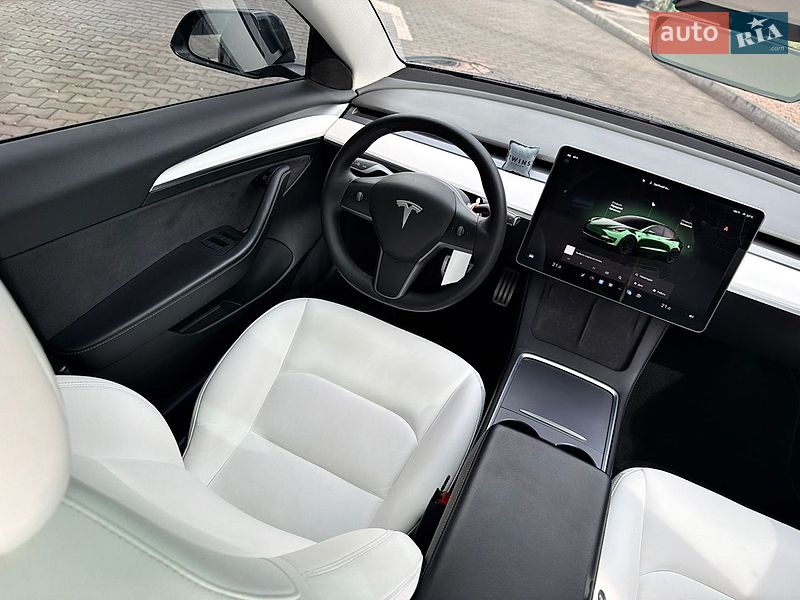 Седан Tesla Model 3 2022 в Кривом Роге