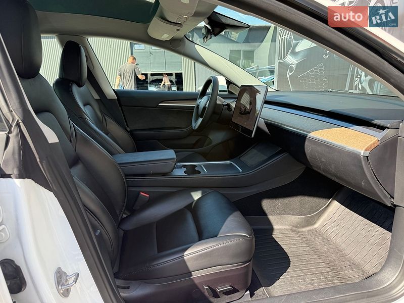 Седан Tesla Model 3 2023 в Львові фото 55 Седан Tesla Model 3 2023 в Львові