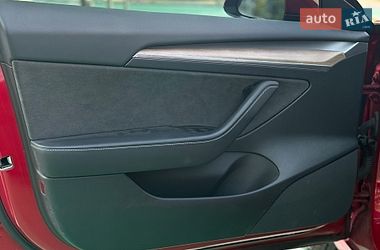 Седан Tesla Model 3 2022 в Киеве