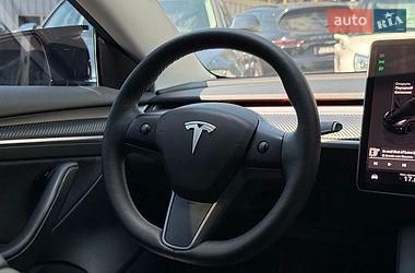 Седан Tesla Model 3 2023 в Харькове