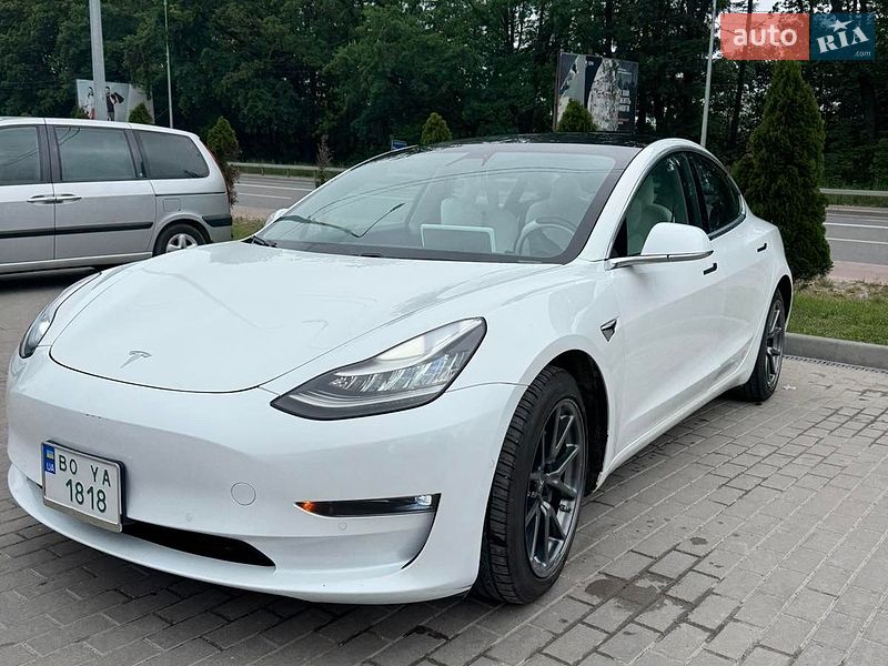 Седан Tesla Model 3 2019 в Тернополі фото 4 Седан Tesla Model 3 2019 в Тернополі