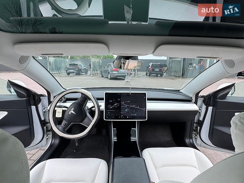 Седан Tesla Model 3 2019 в Тернополі фото 13 Седан Tesla Model 3 2019 в Тернополі