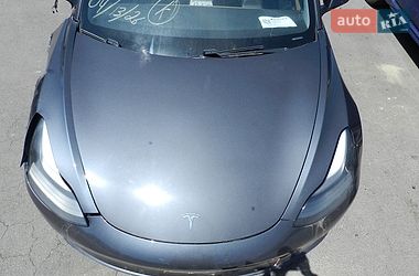 Седан Tesla Model 3 2021 в Івано-Франківську