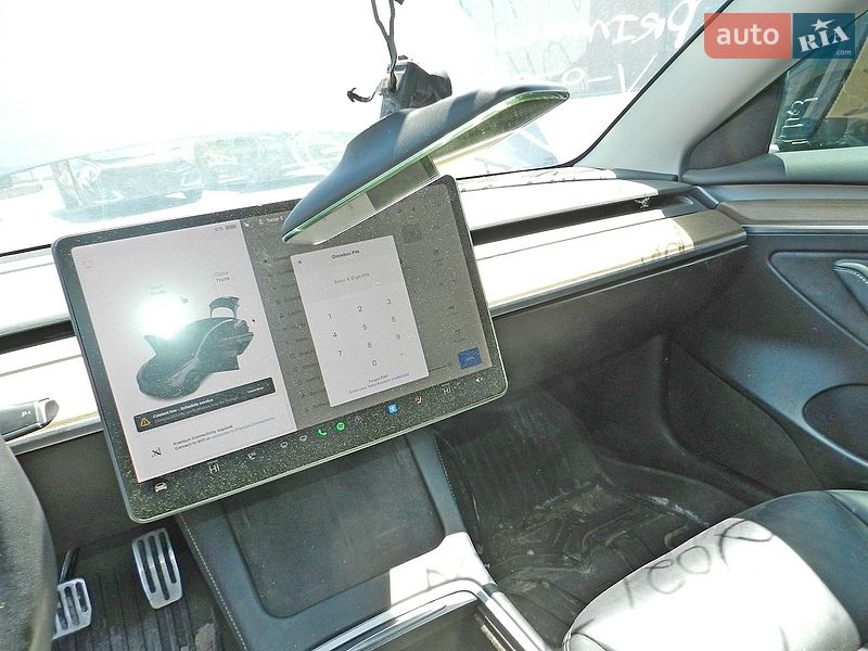 Седан Tesla Model 3 2021 в Івано-Франківську