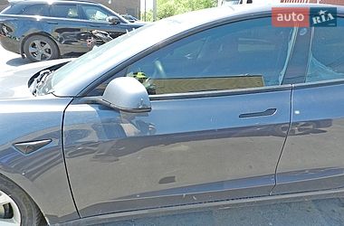 Седан Tesla Model 3 2021 в Івано-Франківську