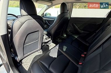 Седан Tesla Model 3 2021 в Луцьку