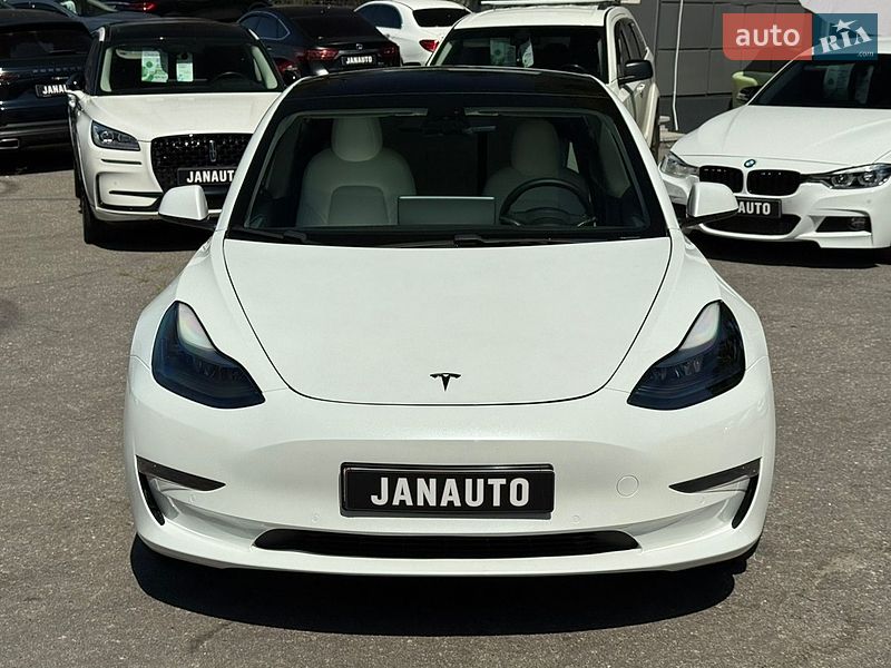 Седан Tesla Model 3 2021 в Харькове