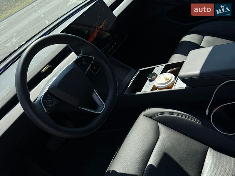 Седан Tesla Model 3 2024 в Львові фото 16 Седан Tesla Model 3 2024 в Львові