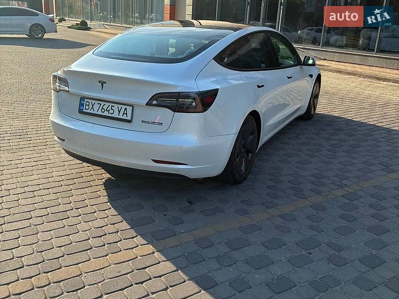 Седан Tesla Model 3 2021 в Хмельницькому