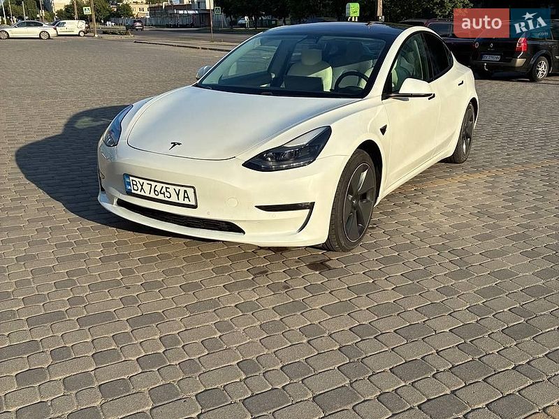 Седан Tesla Model 3 2021 в Хмельницькому