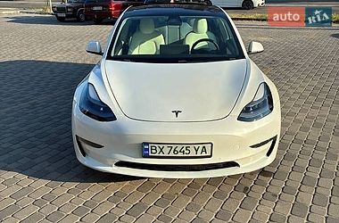 Седан Tesla Model 3 2021 в Хмельницькому