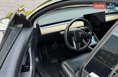 Седан Tesla Model 3 2019 в Луцке