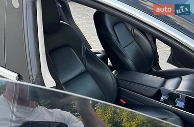 Седан Tesla Model 3 2019 в Луцке