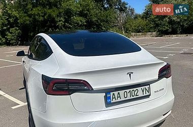 Седан Tesla Model 3 2021 в Києві