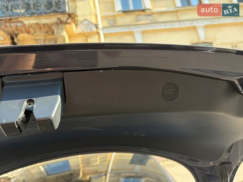 Седан Tesla Model 3 2023 в Одессе