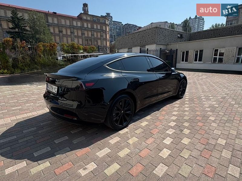 Седан Tesla Model 3 2019 в Киеве