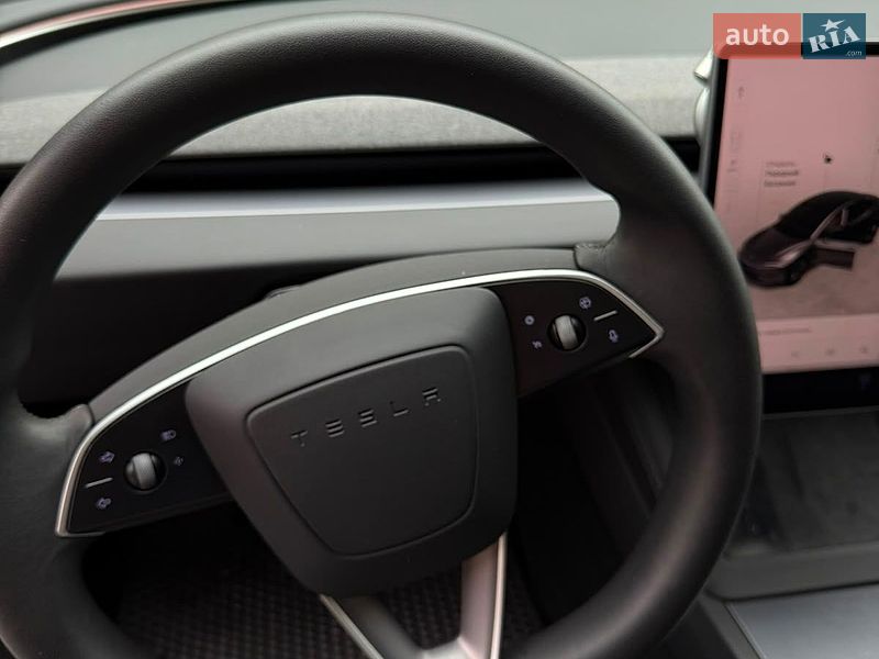 Седан Tesla Model 3 2024 в Киеве