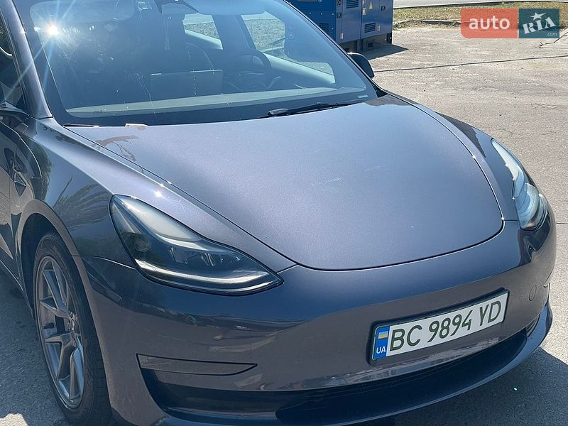 Tesla Model 3 2023