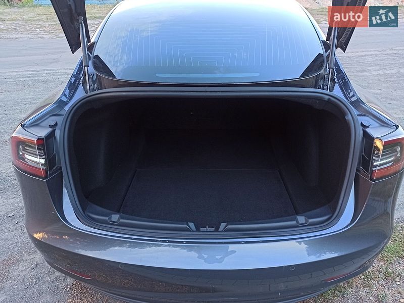 Седан Tesla Model 3 2019 в Киверцах фото 28 Седан Tesla Model 3 2019 в Киверцах