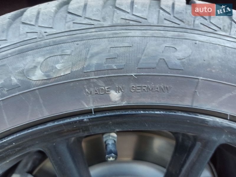 Седан Tesla Model 3 2019 в Киверцах фото 36 Седан Tesla Model 3 2019 в Киверцах