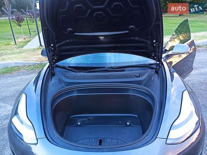 Седан Tesla Model 3 2019 в Киверцах фото 32 Седан Tesla Model 3 2019 в Киверцах